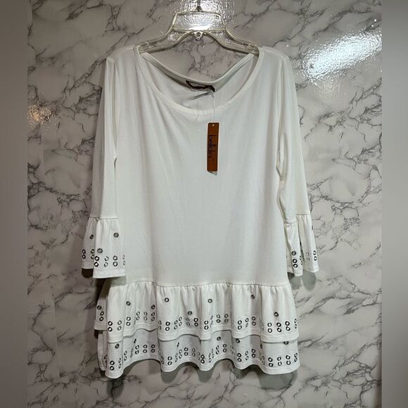 Belldini Grommet White Ruffle Top Size M - Picture 1 of 9
